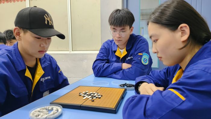 “玲瓏”棋社：“馳騁疆場(chǎng)”五子棋比賽